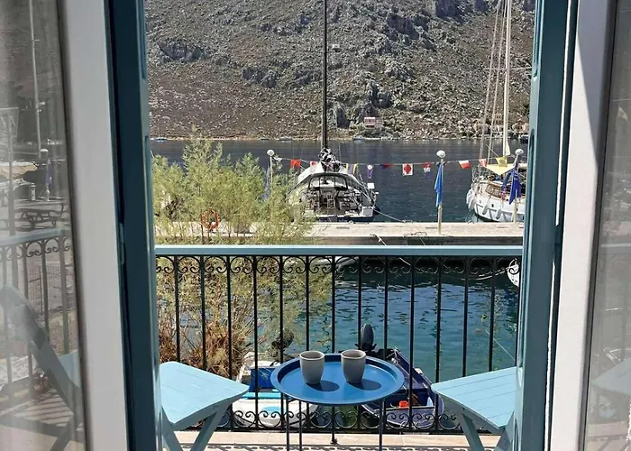 別荘 Seaside House